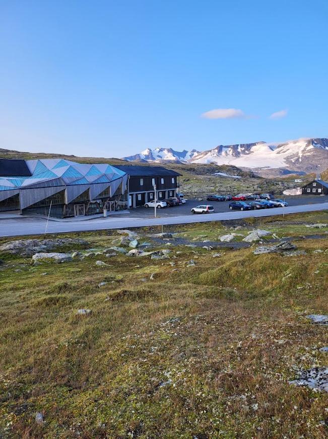 Отель Sognefjellshytta Лом Экстерьер фото